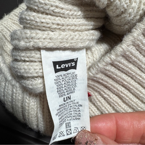 Levi's Ribbed Beanie hat - Picture 3 of 3